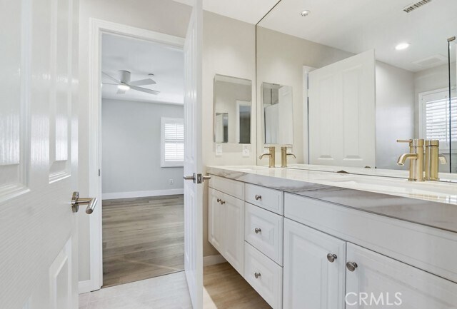 Building Photo - 57 Arborside