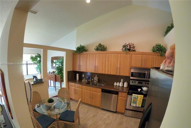 Primary Photo - 5800 Coach House Cir