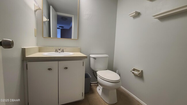 Building Photo - 140 Laughing Gull Ct