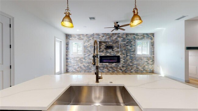 Building Photo - 1246 Bass Blvd