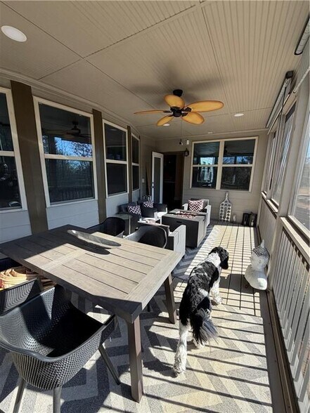 Building Photo - 970 Reserve Point Pl