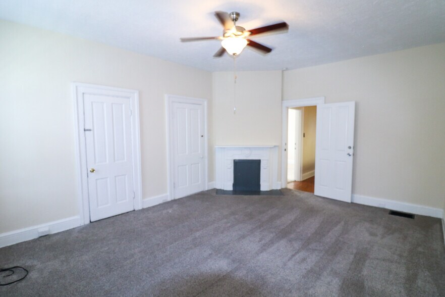 Building Photo - 2617 Eden Ave