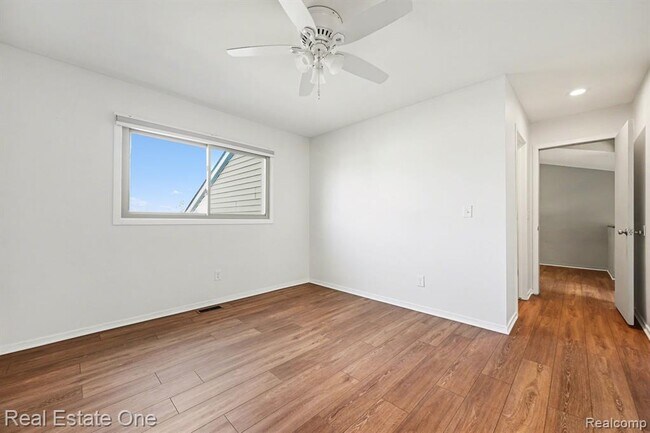 Building Photo - 4222 Breckenridge Dr