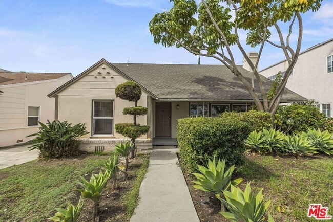 Building Photo - 1511 Edris Dr