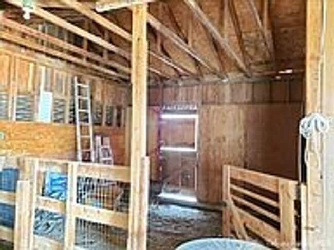 Building Photo - Beautiful 3/2 in Oak Knolls