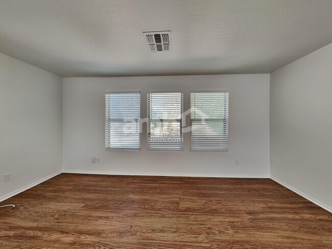 Building Photo - 17664 N 185th Ln