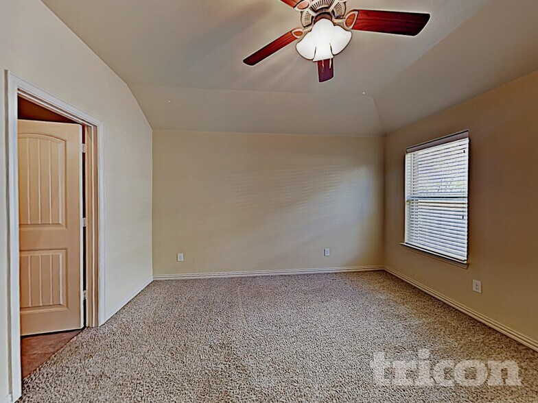 Building Photo - 12216 Hunters Crossing Ln