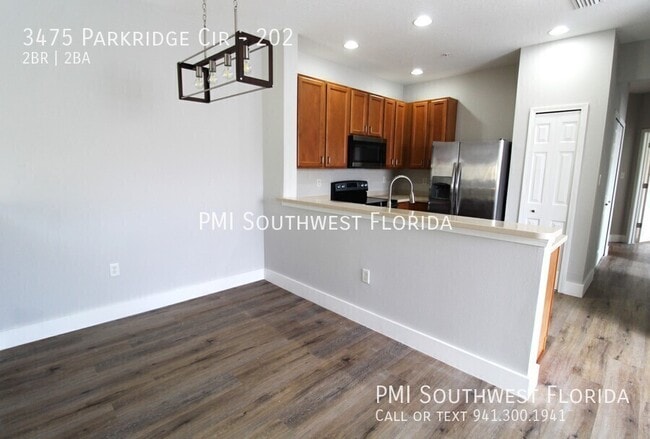 Building Photo - 3475 Parkridge Cir