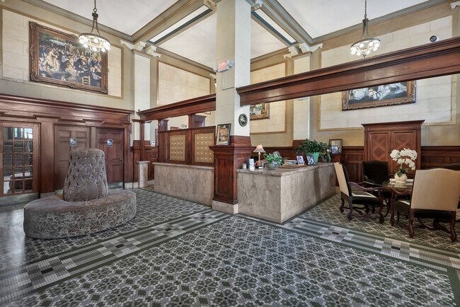 Interior Photo - Calhoun Lofts & Thunderbird Flats