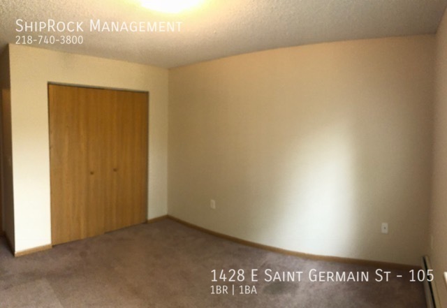 Building Photo - 1428 E St Germain St