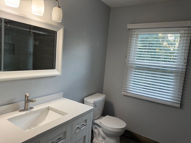 Upstairs Bathroom - 3565 Crooks Rd