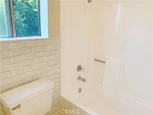 Building Photo - 78 Monroe