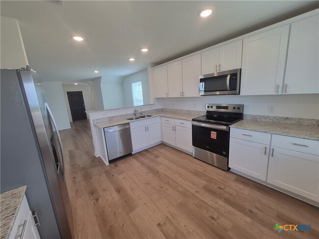 Building Photo - 942 Bluegrass Pt