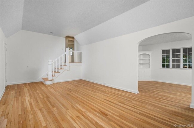 Building Photo - 115 Coolidge Ave