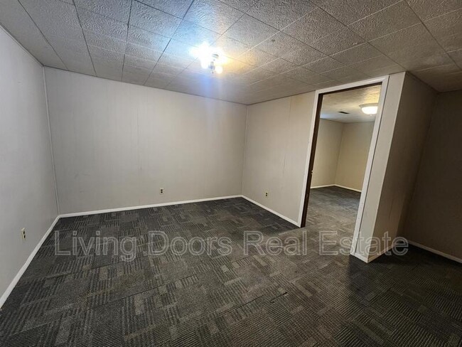 Building Photo - 3910 N 12th St