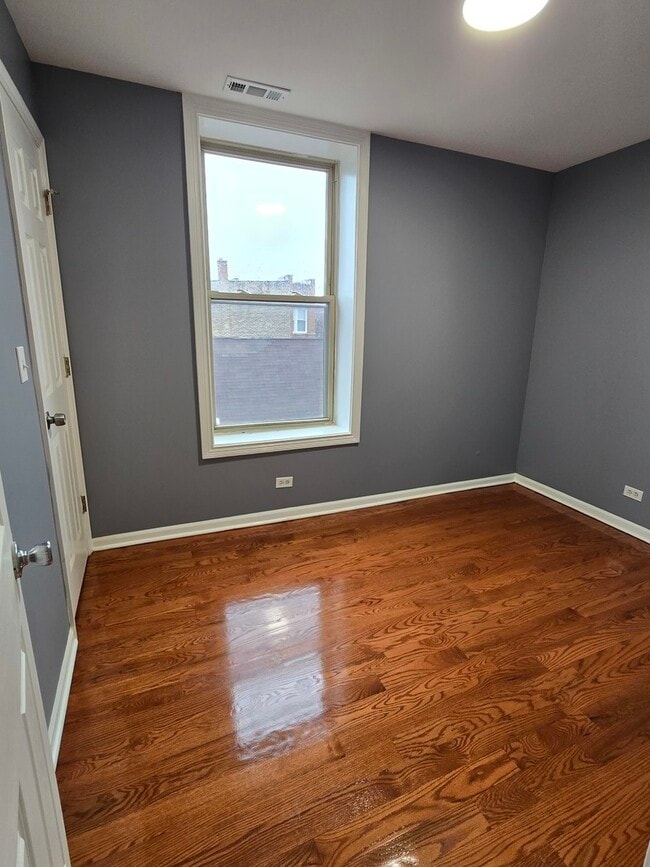 Building Photo - 1311 S Christiana Ave