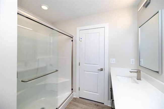 Building Photo - Brand new 3BR /2.5BA Home - Available now!