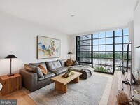 Building Photo - 45 Sutton Square SW