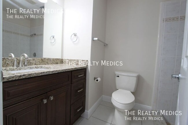 Building Photo - 7761 Country Pl