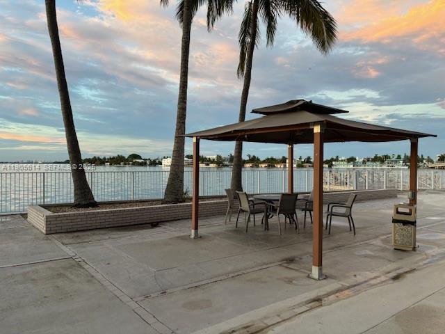 Building Photo - 1865 79th Street Causeway