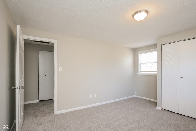 Building Photo - 8715 Timberwood Dr