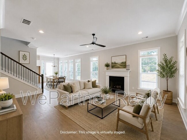 Building Photo - 1085 Adam Cir