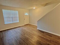 Building Photo - 113 Timber Ln