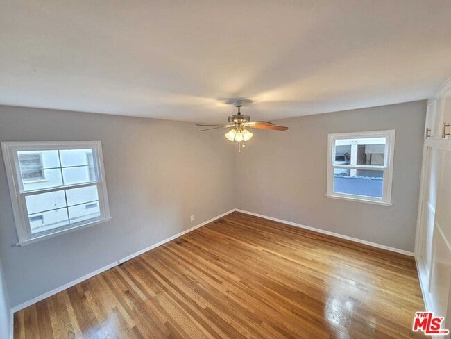 Building Photo - 5329 Vantage Ave