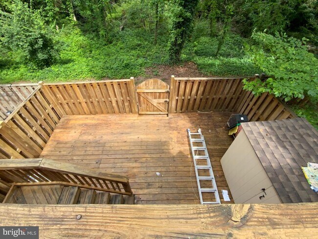 Building Photo - 1040 Trevino Ln