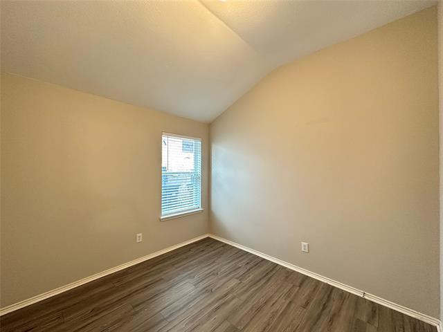 Building Photo - 1129 April Springs Dr