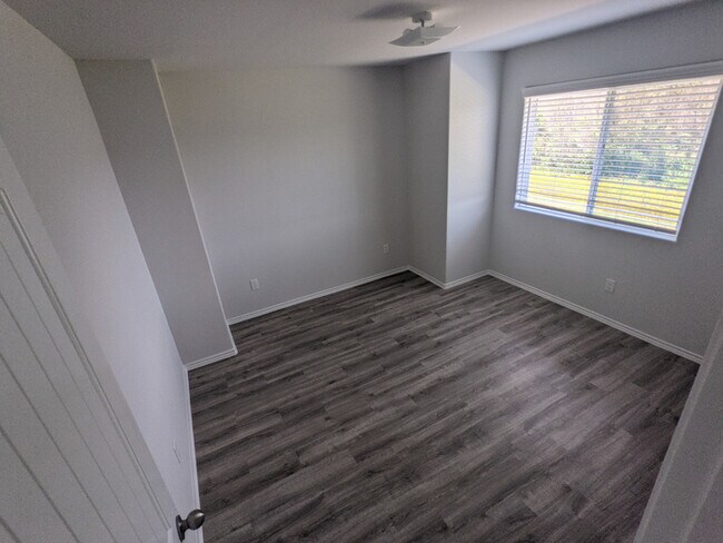 Building Photo - Leonard Crossing - 1136 Crossing Drive, Br...