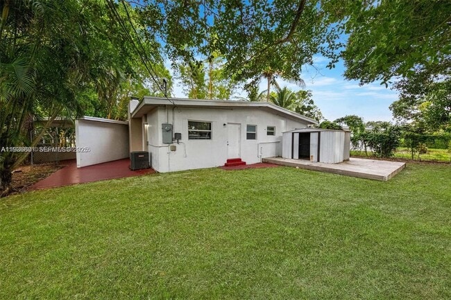 Building Photo - 501 Carolina Ave