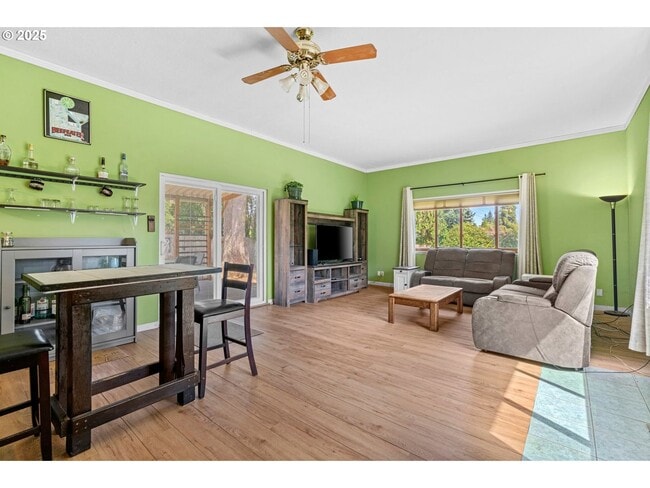 Building Photo - Quarter Acre Comfort