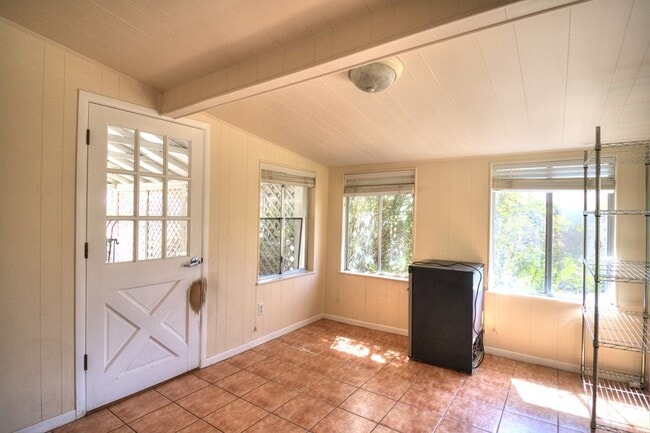 Building Photo - 155 Nimitz Dr