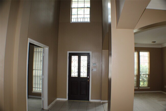 Building Photo - 12231 Ashford Park Dr