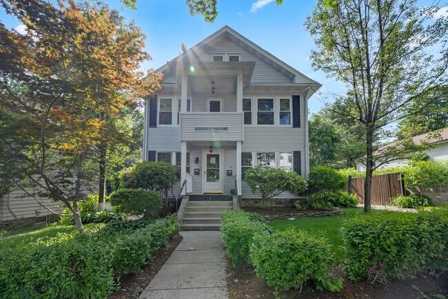 Primary Photo - 8 Brantwood Rd