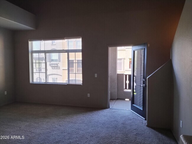 Building Photo - 16825 N 14th St