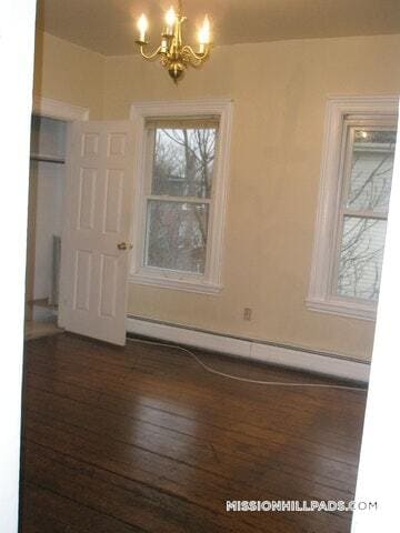 Building Photo - 52 Delle Ave