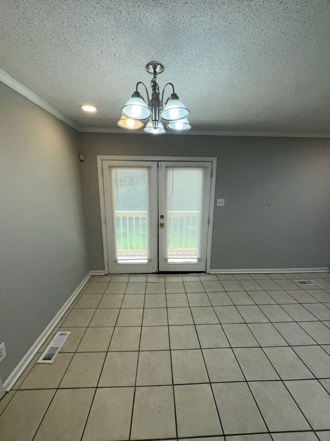 Building Photo - 5020 Shirley Ann Dr