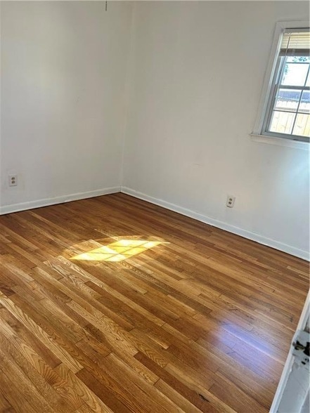 Building Photo - 259 Palms Ln SW
