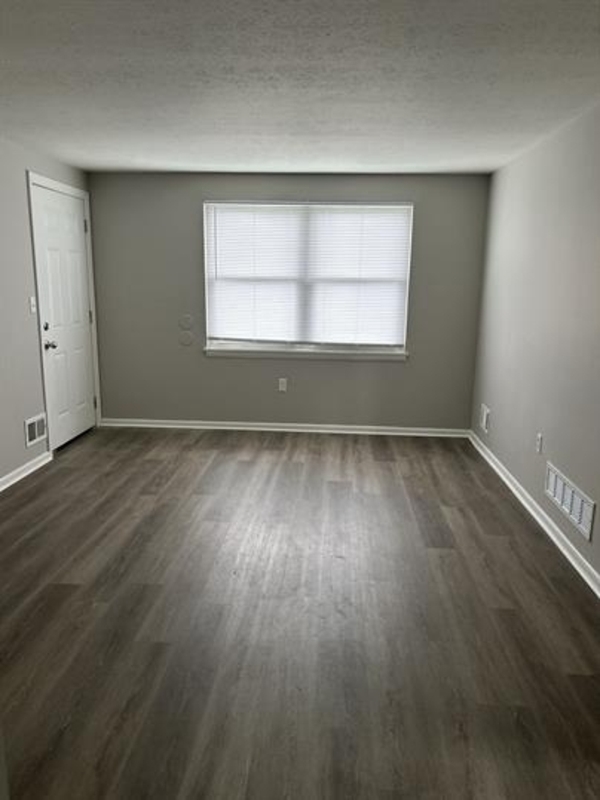 Building Photo - 4809 Saddlebrook Ln