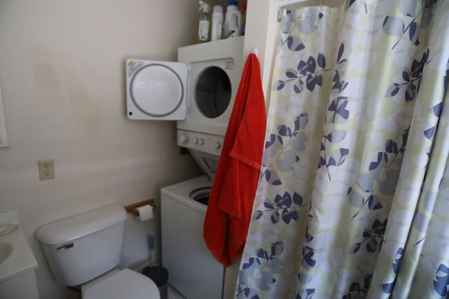 Building Photo - Seasonal 6 Month Lease Available | $1,700.00/ month home in Campton, NH!