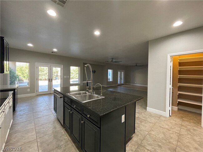 Building Photo - 4049 Bennett Mountain St