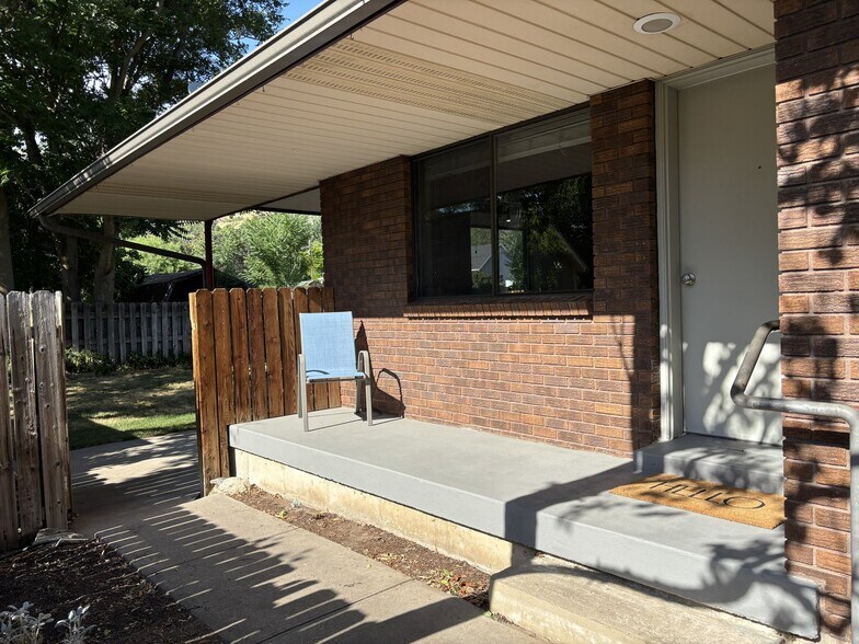 Building Photo - 123 E 300 N