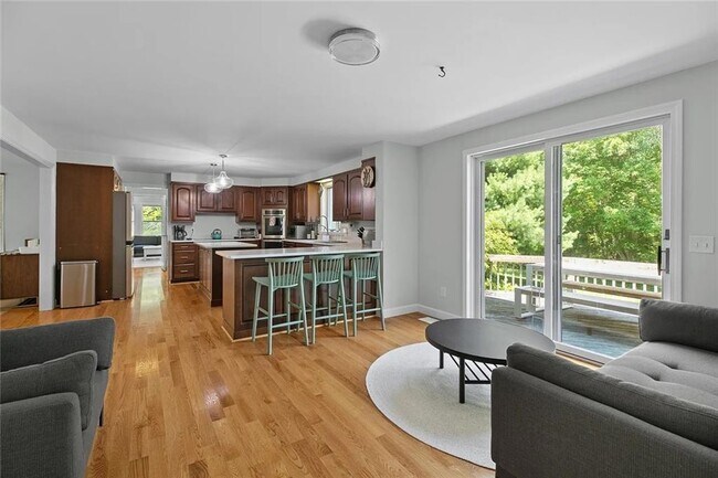 Building Photo - 30 Battery Ln