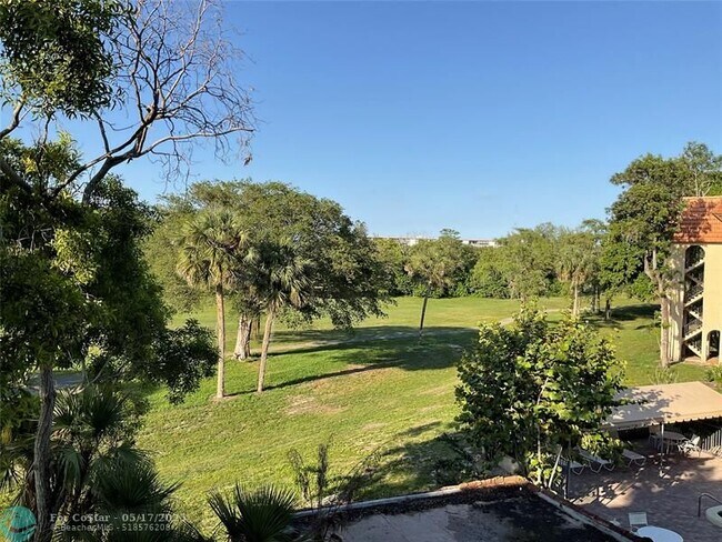 Building Photo - 6101 N Falls Cir Dr