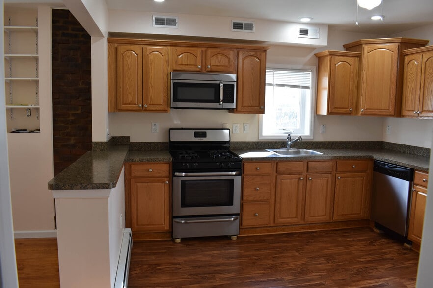 Kitchen - 11 Church St