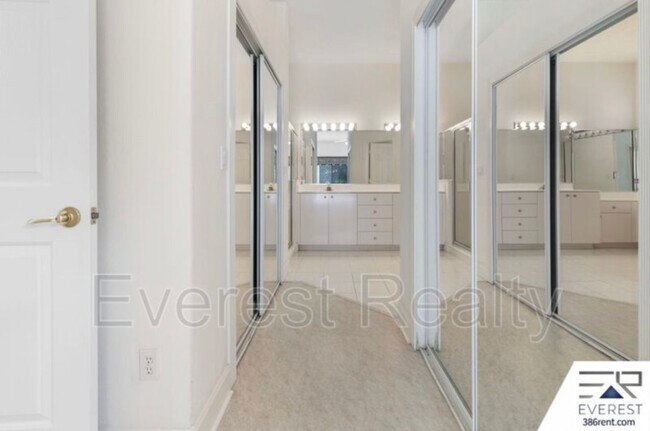 Building Photo - 783 Sterling Chase Dr
