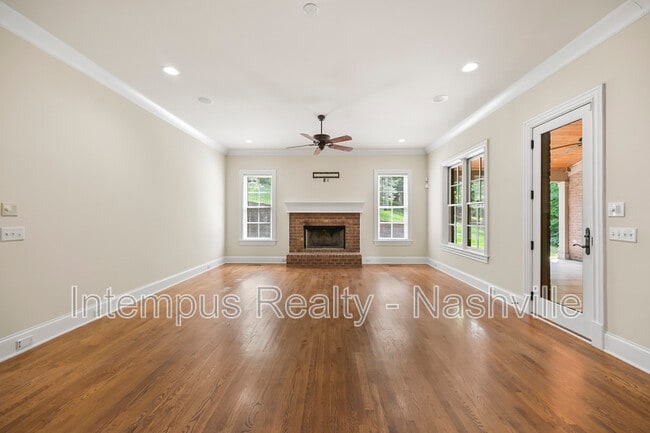 Building Photo - 7 Crooked Stick Ln