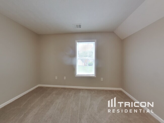 Building Photo - 25 Alley Cir